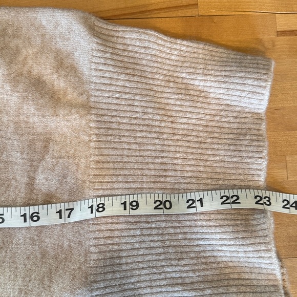 New With Tags, JCrew Super Soft Wool Blend Sweater, Cream, Large - Picture 5 of 5